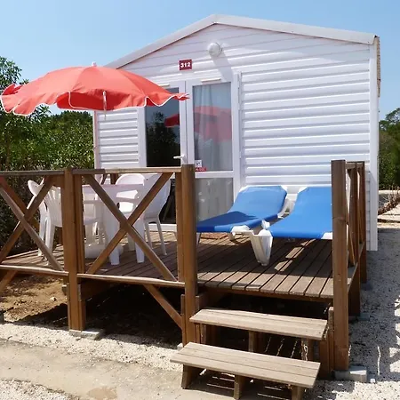 Parque De Campismo Orbitur 营地